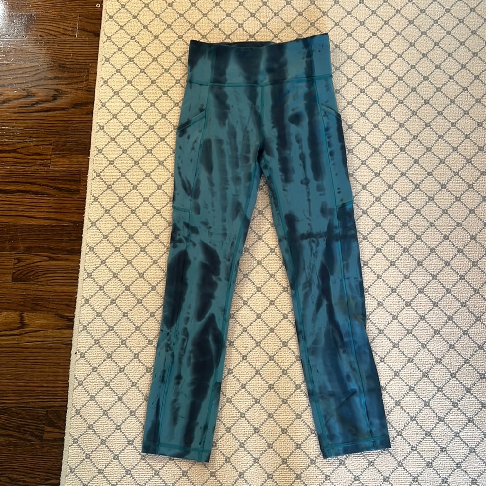 Lululemon Invigorate HR Crop 23 Leggings